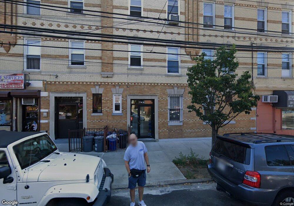 28-59 46th St unit 2, Astoria, NY 11102 - photo 1