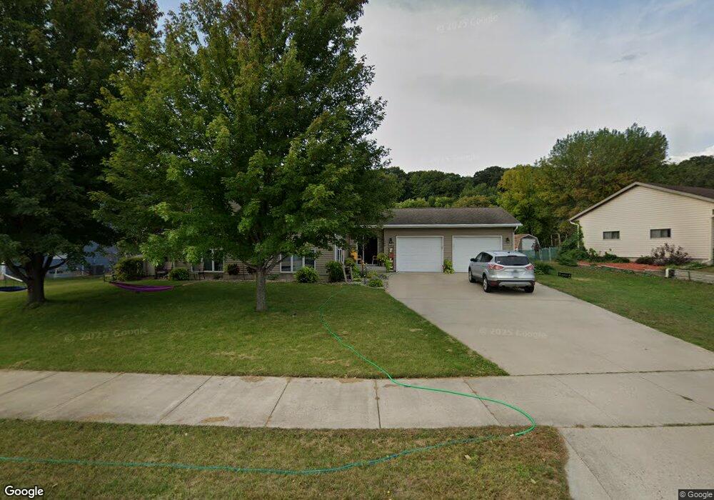 1300 Hauenstein Dr, New Ulm, MN 56073 - photo 1