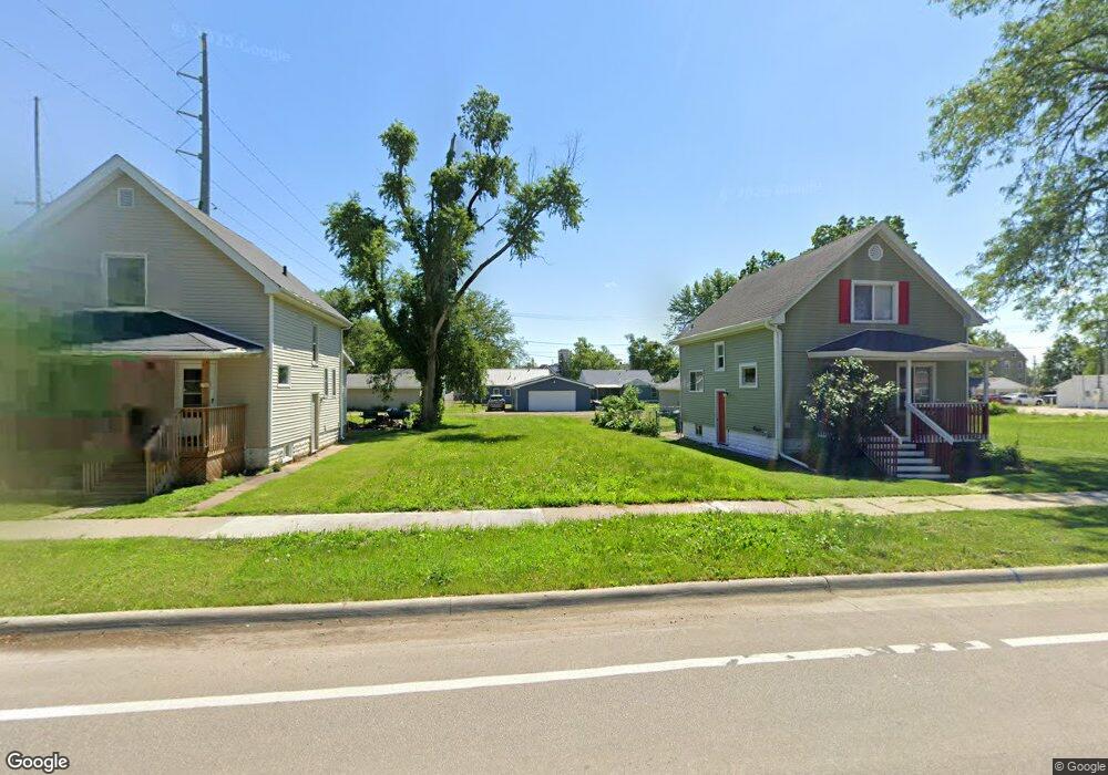 1233 Ellis Blvd NW, Cedar Rapids, IA 52405 - photo 1