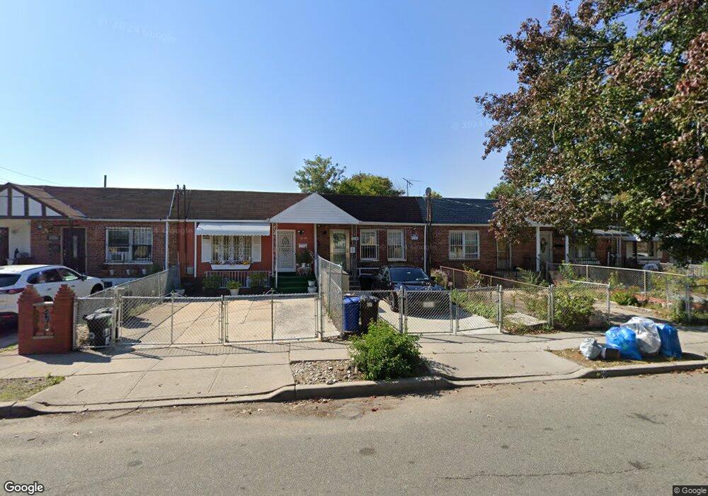 111-38 155th St, Jamaica, NY 11433 - photo 1