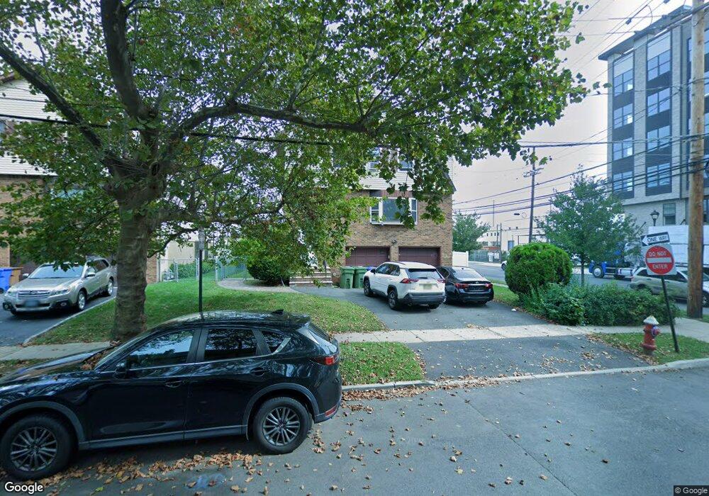 100 Lindegar St unit 1, Linden, NJ 07036 - photo 1