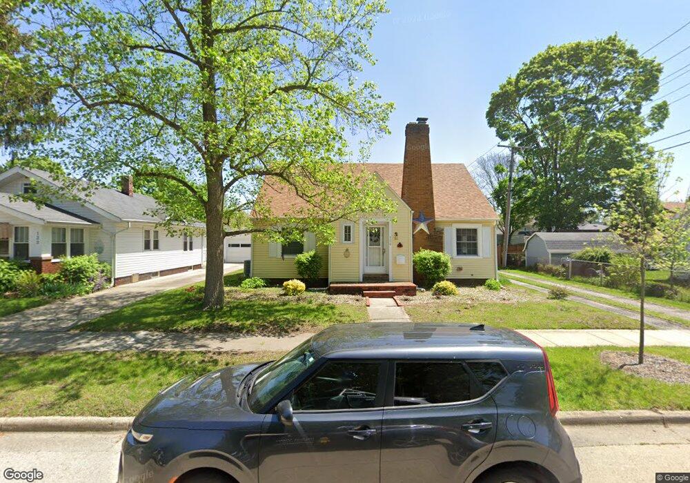 136 S Highland Ave, Elkhart, IN 46514 - photo 1