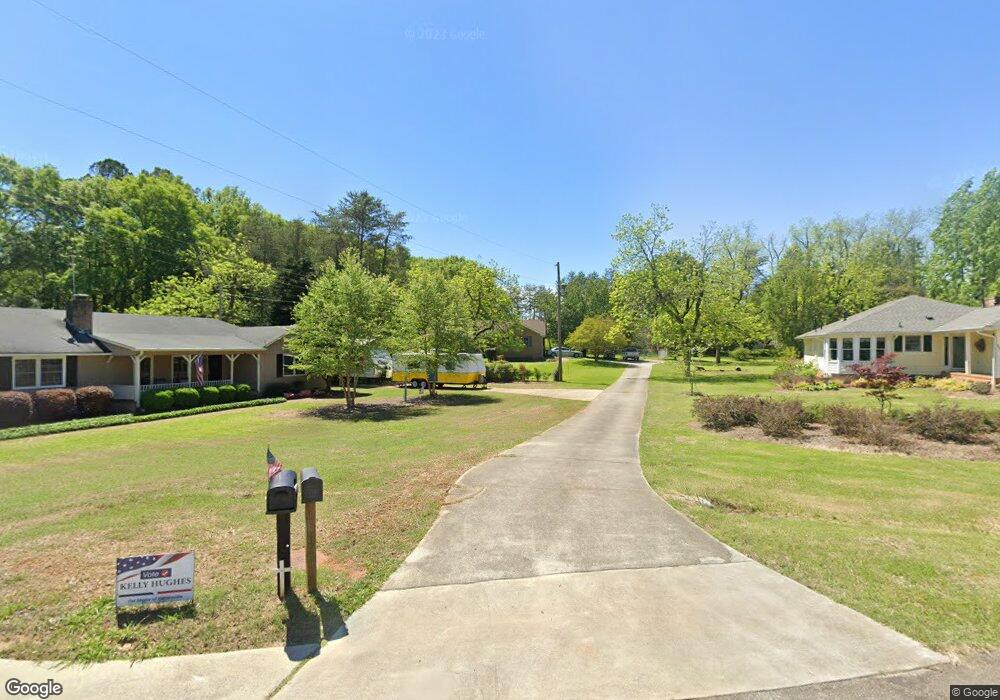 202 Laurel Dr unit 1/2, Barnesville, GA 30204 - photo 1