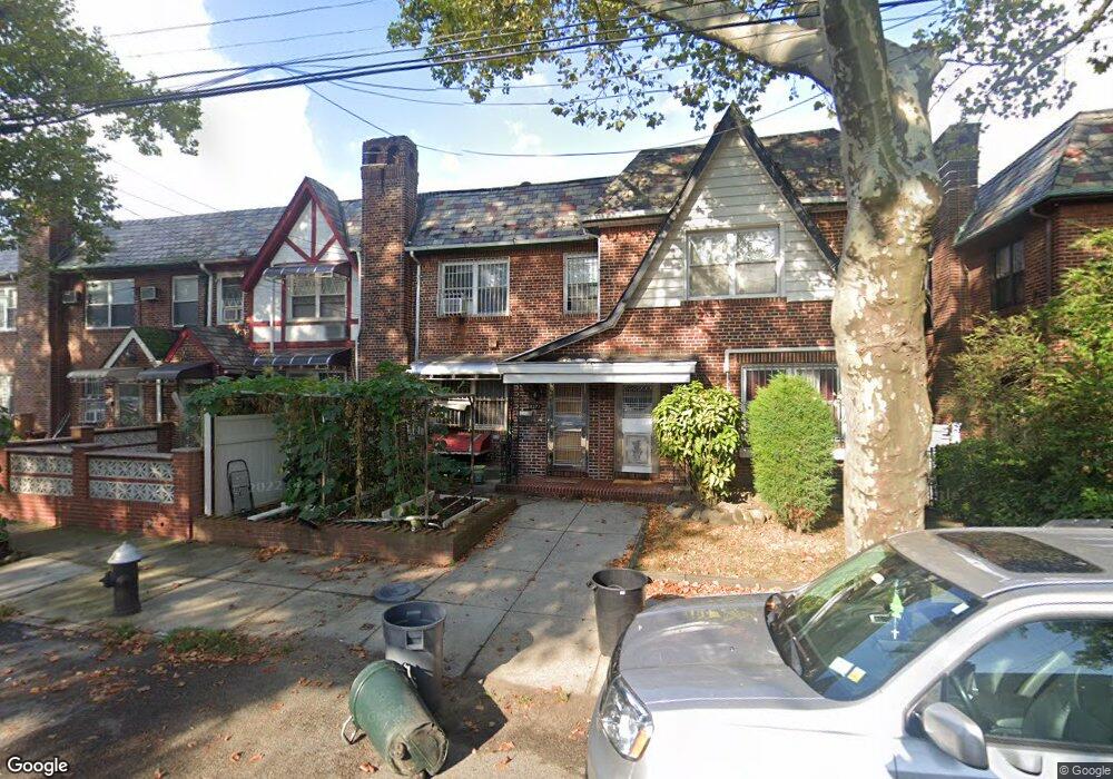 8272 167th St, Jamaica, NY 11432 - photo 1