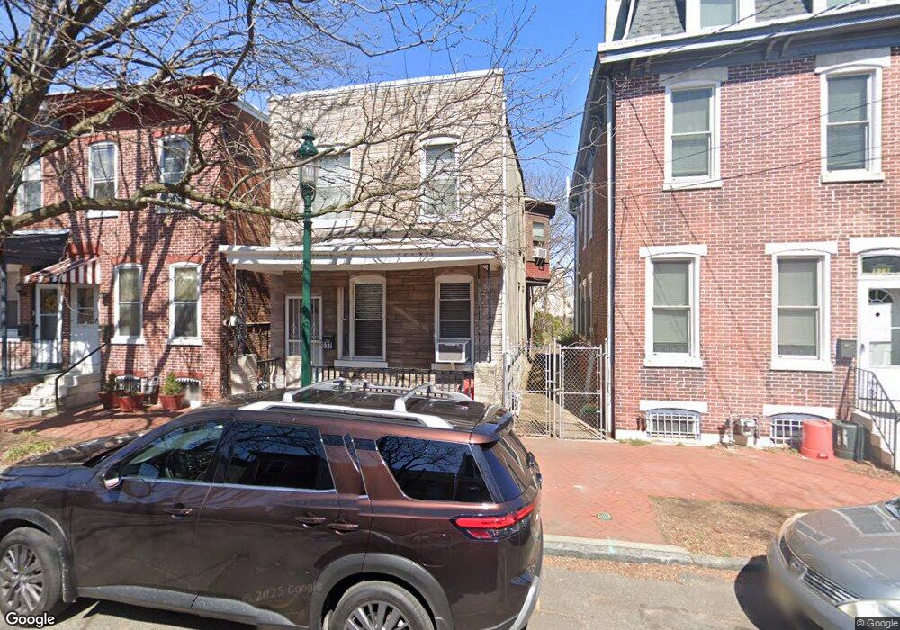577 Berkley St, Camden, NJ 08103 - photo 1