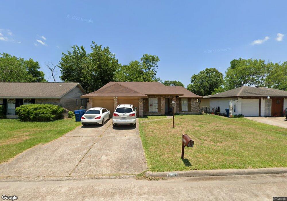1922 Bunzel St, Houston, TX 77088 - photo 1