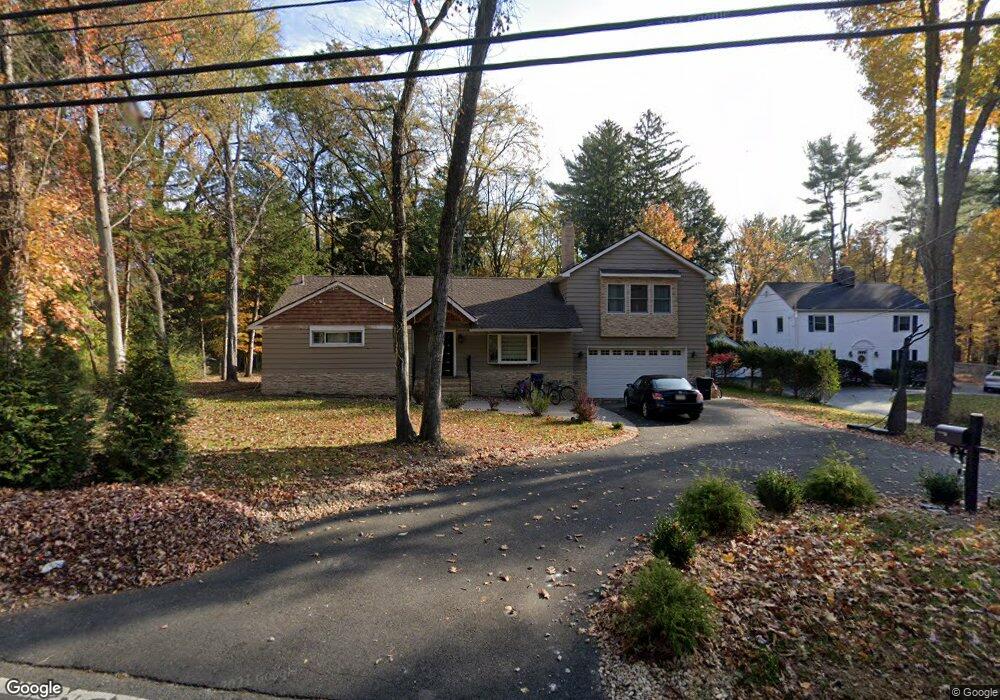 154 Pascack Rd, Woodcliff Lake, NJ 07677 - photo 1