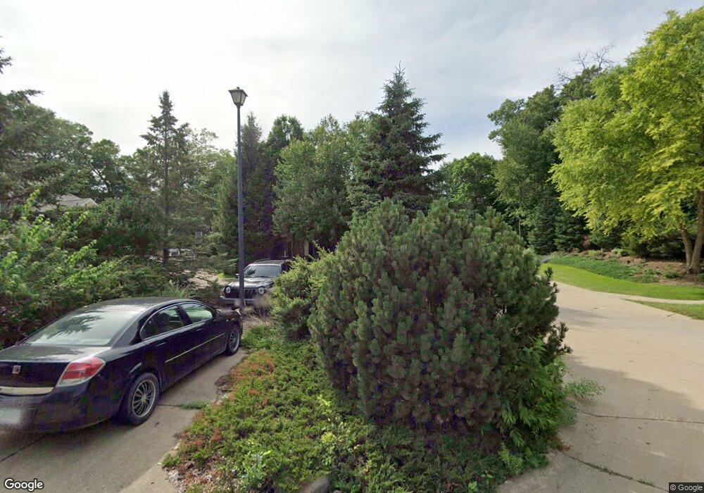 3413 River Ridge Ct NE, Cedar Rapids, IA 52402 - photo 1