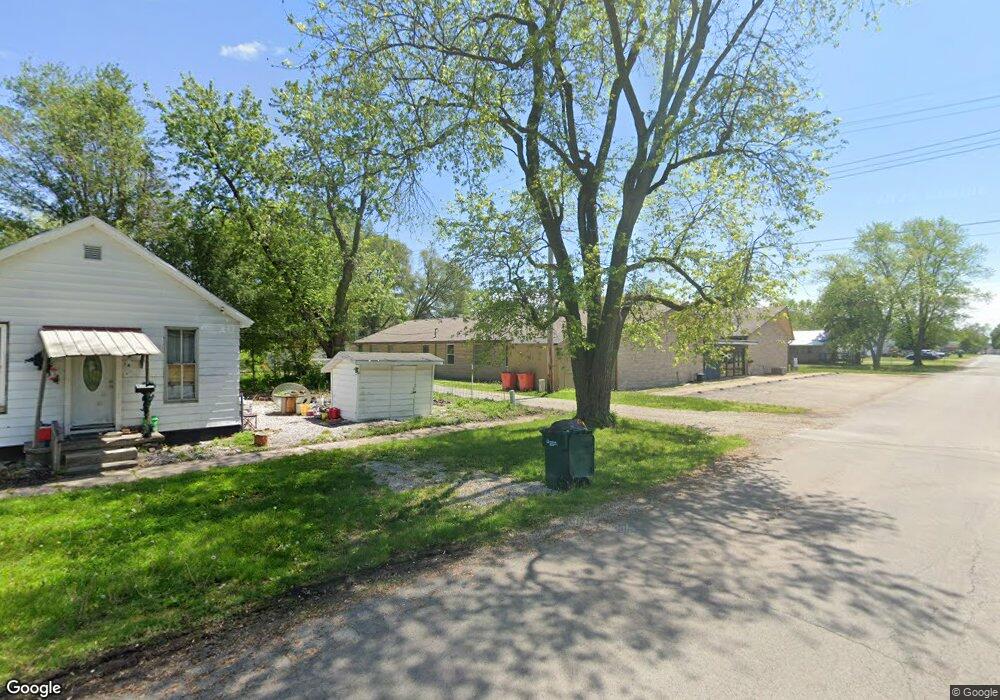 2212 Champaign Ave, Mattoon, IL 61938 - photo 1