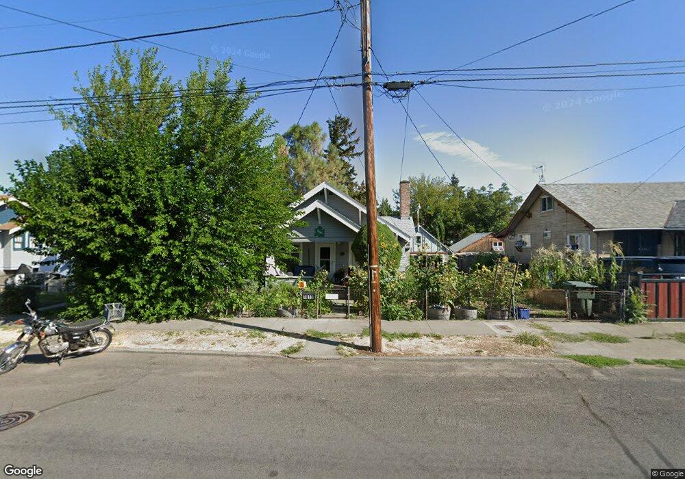 1819 E 9th St, the Dalles, OR 97058 - photo 1