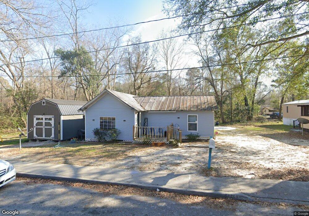 310 Edgewood St, Claxton, GA 30417 - photo 1