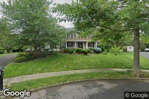 5 Mcknight Ct, Cranbury, NJ 08512