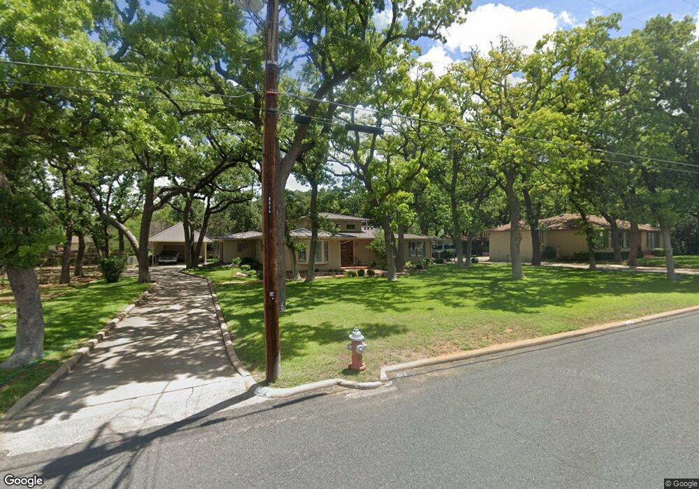 312 W College St, Fredericksburg, TX 78624 - photo 1