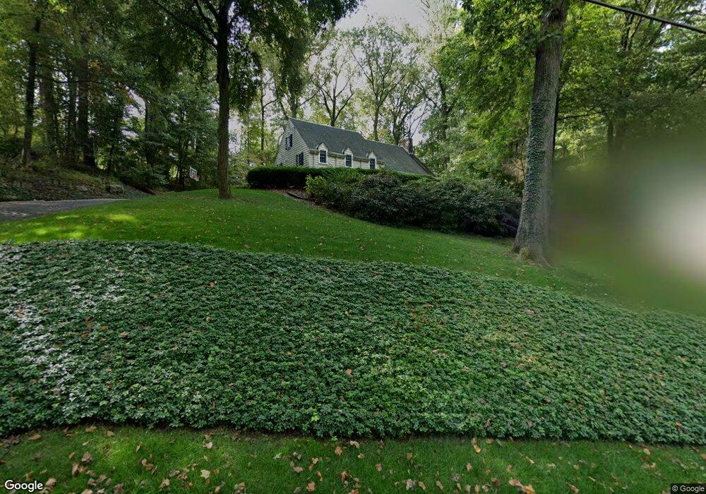 516 Hilltop Rd, Paoli, PA 19301 - photo 1