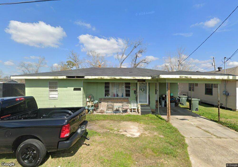 2013 Pinehurst St, Lake Charles, LA 70601 - photo 1