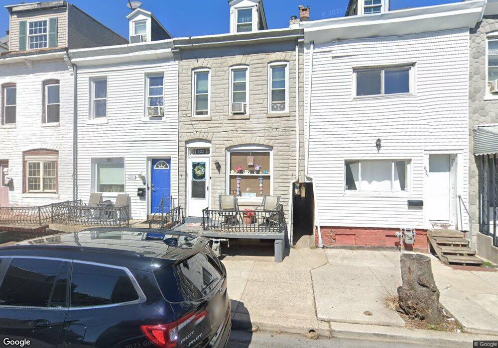 923 Spruce St, Reading, PA 19602 - photo 1