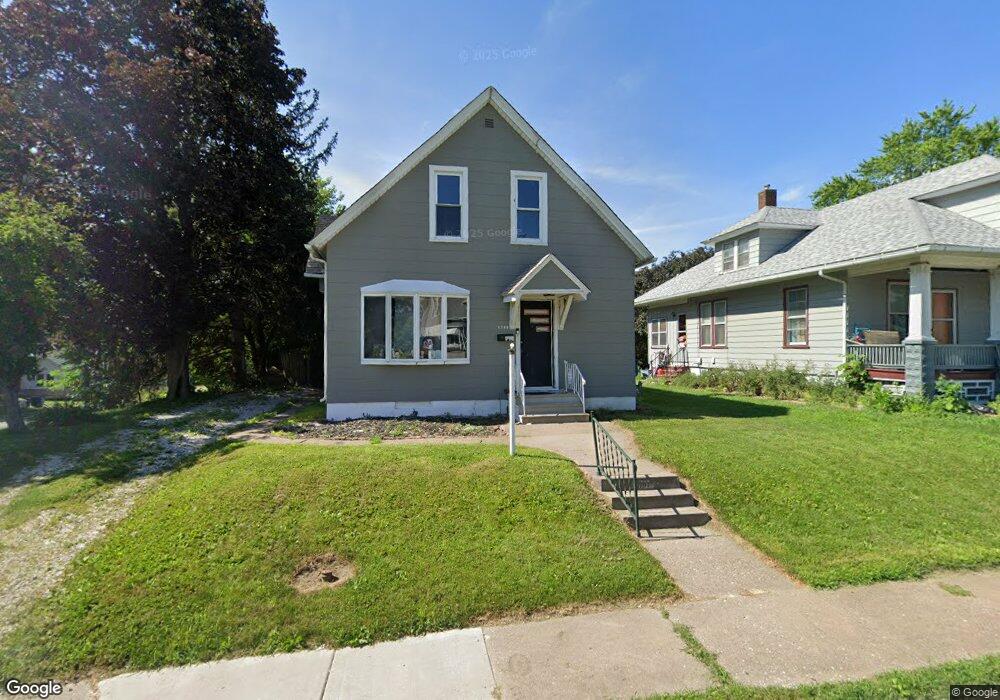 1703 W 16th St, Davenport, IA 52804 - photo 1