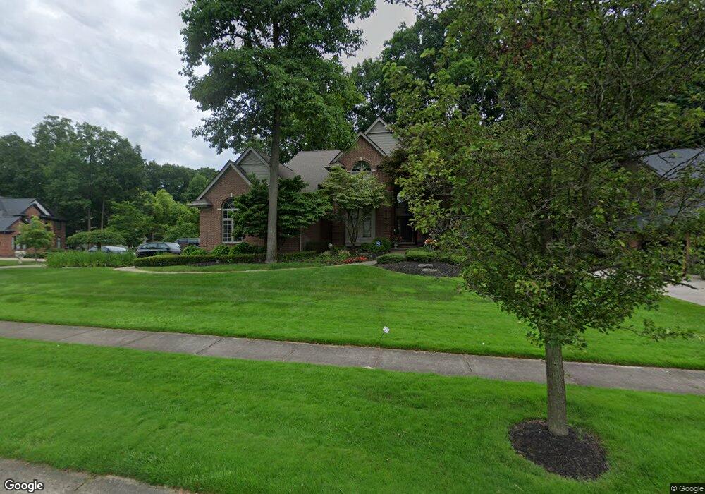 4856 S Ridge Dr, West Bloomfield, MI 48323 - photo 1