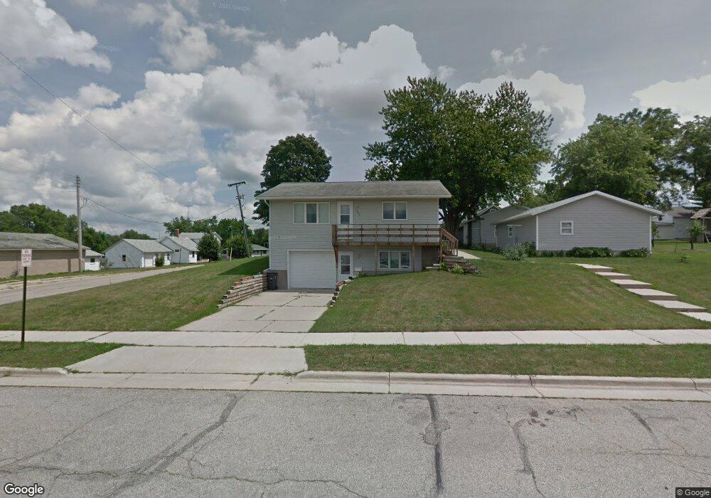 1604 9th Ave, Monroe, WI 53566 - photo 1