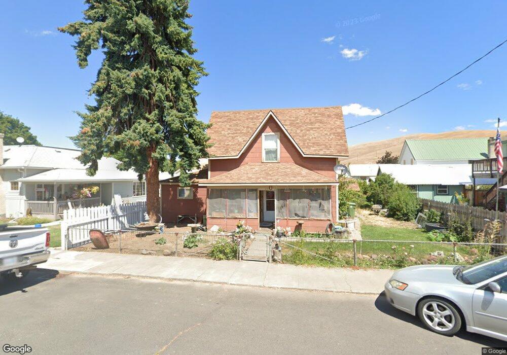 215 W Baltimore St, Heppner, OR 97836 - photo 1