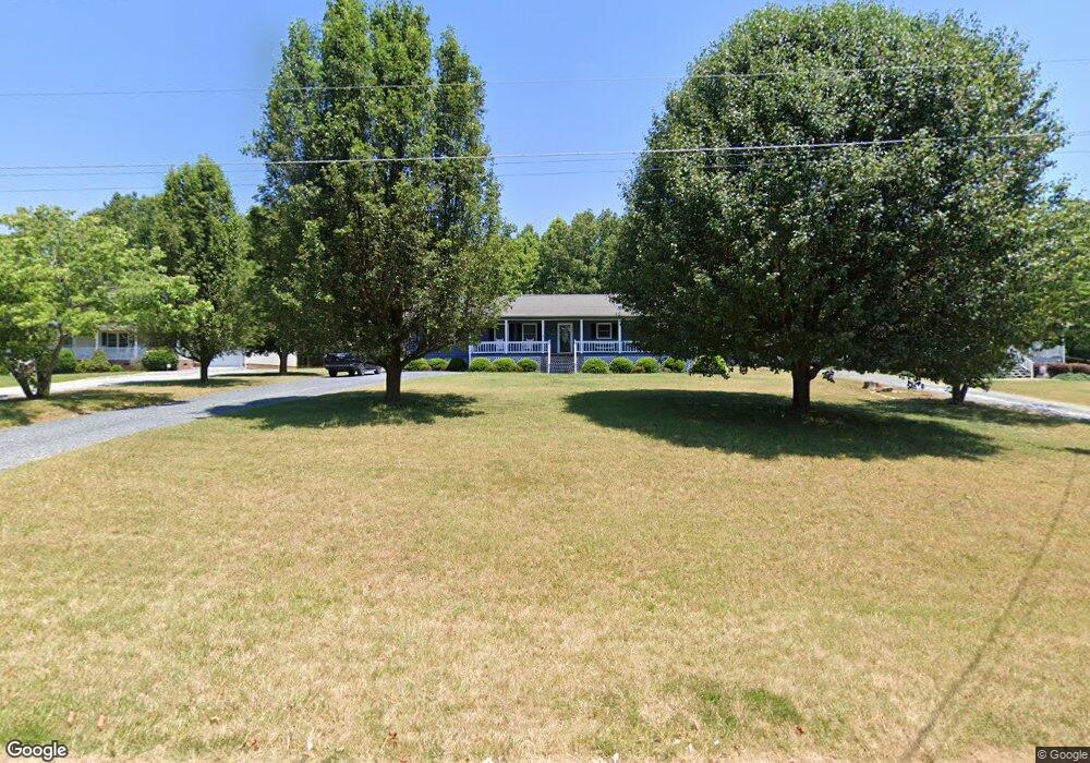 992 Greenleaf Acres Dr, Asheboro, NC 27205 - photo 1