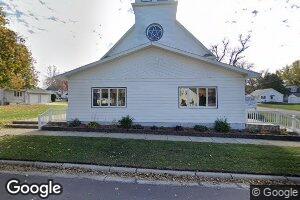 1204 3rd St, Hull, IA 51239