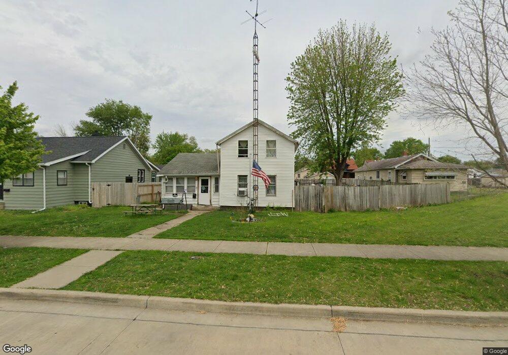 908 Pulaski St, Lincoln, IL 62656 - photo 1