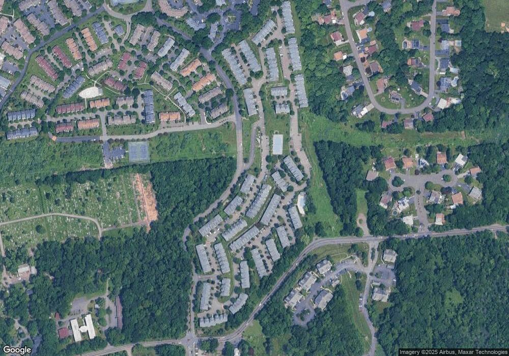 2 Eagle Ridge Way unit 2, Nanuet, NY 10954 - photo 1