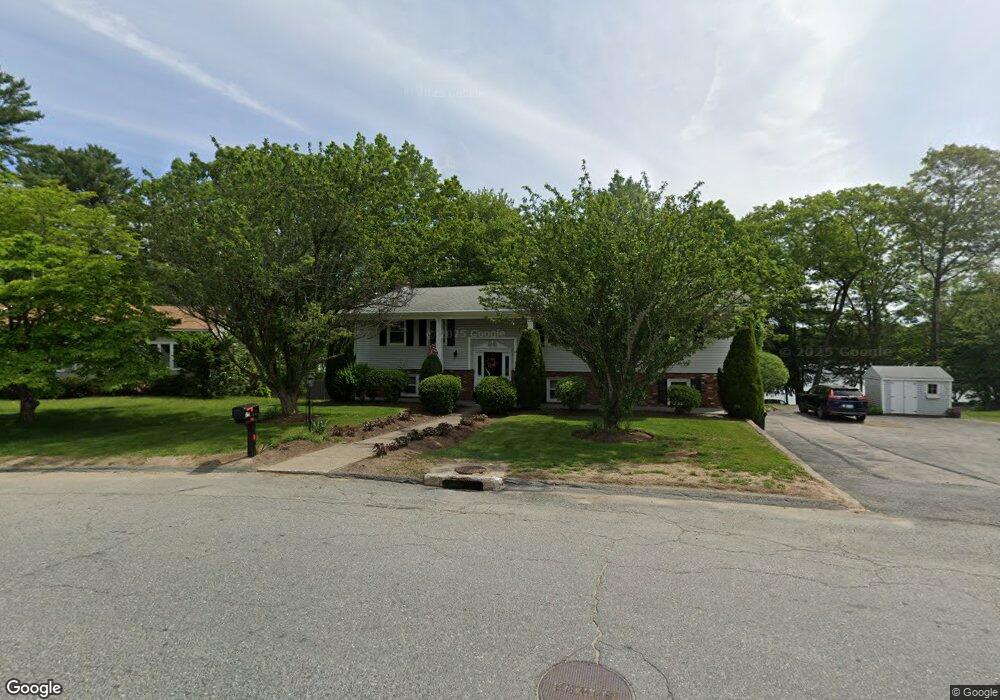 25 Roger Williams Dr, Greenville, RI 02828 - photo 1