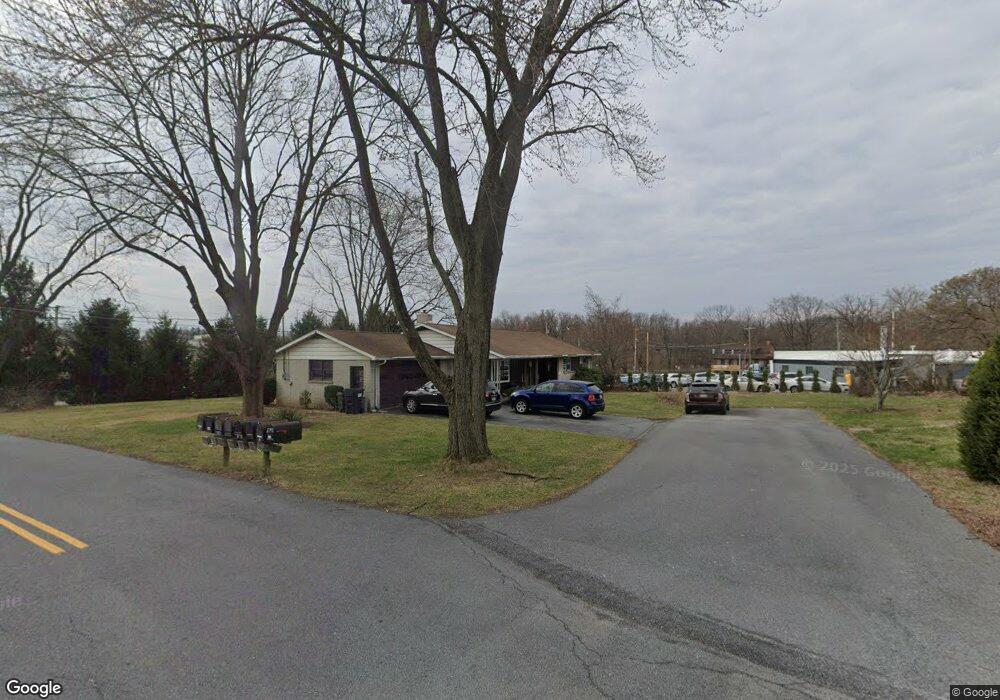 10 Koch Rd, Reading, PA 19605 - photo 1