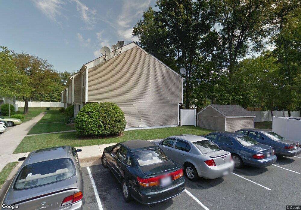 9910 Oak Creek Place, Oakton, VA 22124 - photo 1