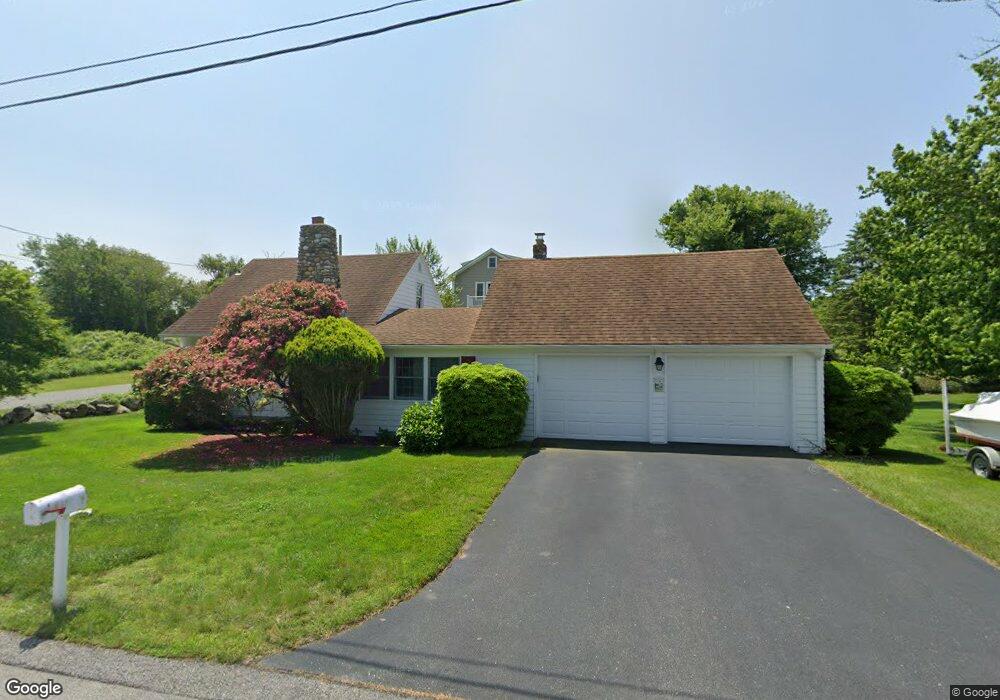 2 Pond View Rd, Narragansett, RI 02882 - photo 1