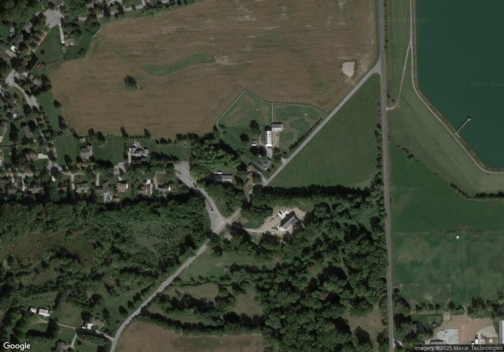 15711 Klopfenstein Rd, Grabill, IN 46741 - photo 1