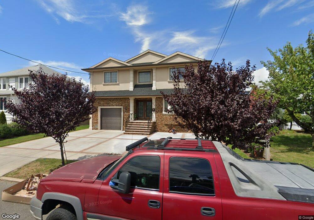 324 Argyle Rd, Cedarhurst, NY 11516 - photo 1