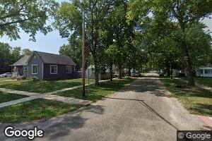 506 Thomas St, Henry, IL 61537
