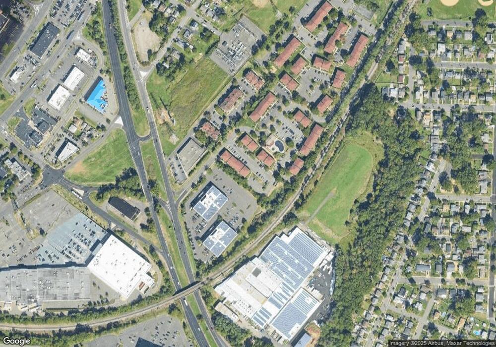 9 Powderhorn Ct, Woodbridge, NJ 07095 - photo 1