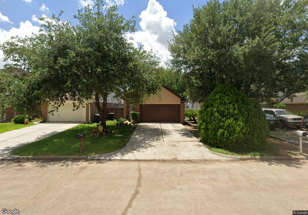 10614 Wingtip Dr, Houston, TX 77075 - photo 1