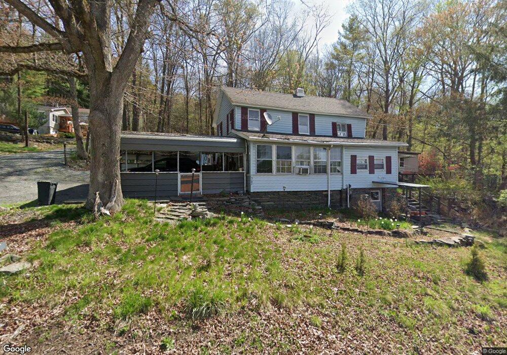 362 Ridge Ave, Hawley, PA 18428 - photo 1