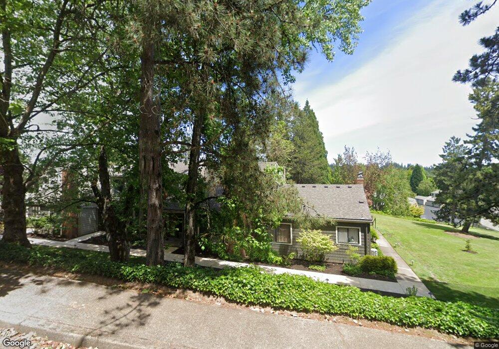 1325 Bonniebrae Dr, Lake Oswego, OR 97034 - photo 1