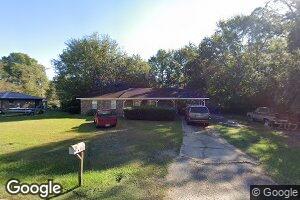 9820 Oakcliff Dr, Moss Point, MS 39562
