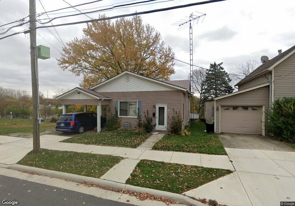 17 E Silver St, Wapakoneta, OH 45895 - photo 1