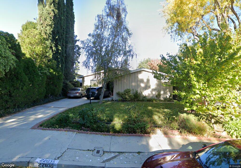 22035 Alizondo Dr, Woodland Hills, CA 91364 - photo 1