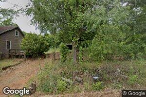 621 Aiken St, Calhoun Falls, SC 29628