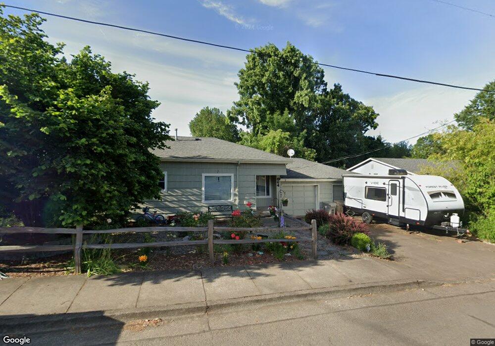 664 College St, Philomath, OR 97370 - photo 1