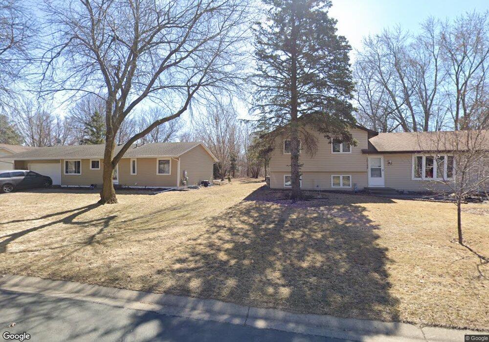 10097 101st Place N, Maple Grove, MN 55369 - photo 1
