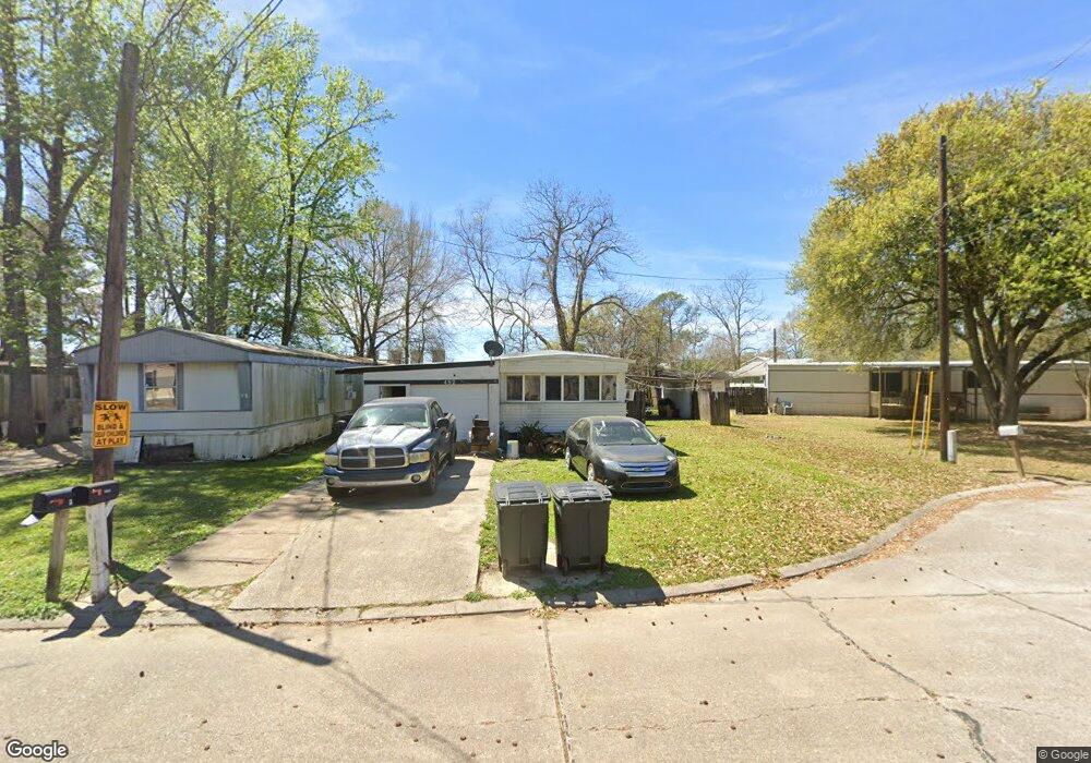 492 Apricot St, New Iberia, LA 70563 - photo 1