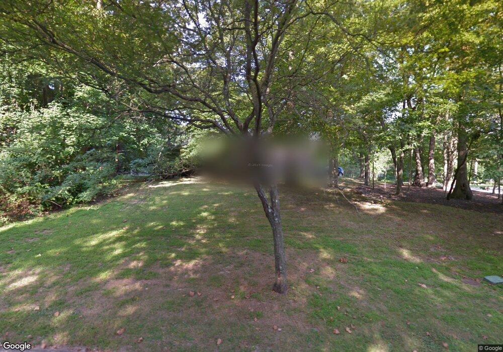 9 Rustic Gate Ln, Dix Hills, NY 11746 - photo 1