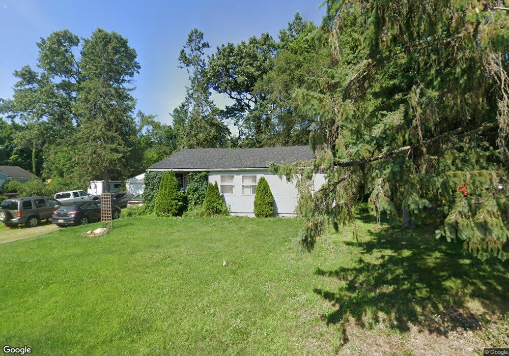 1566 Cypress St, West Bloomfield, MI 48324 - photo 1