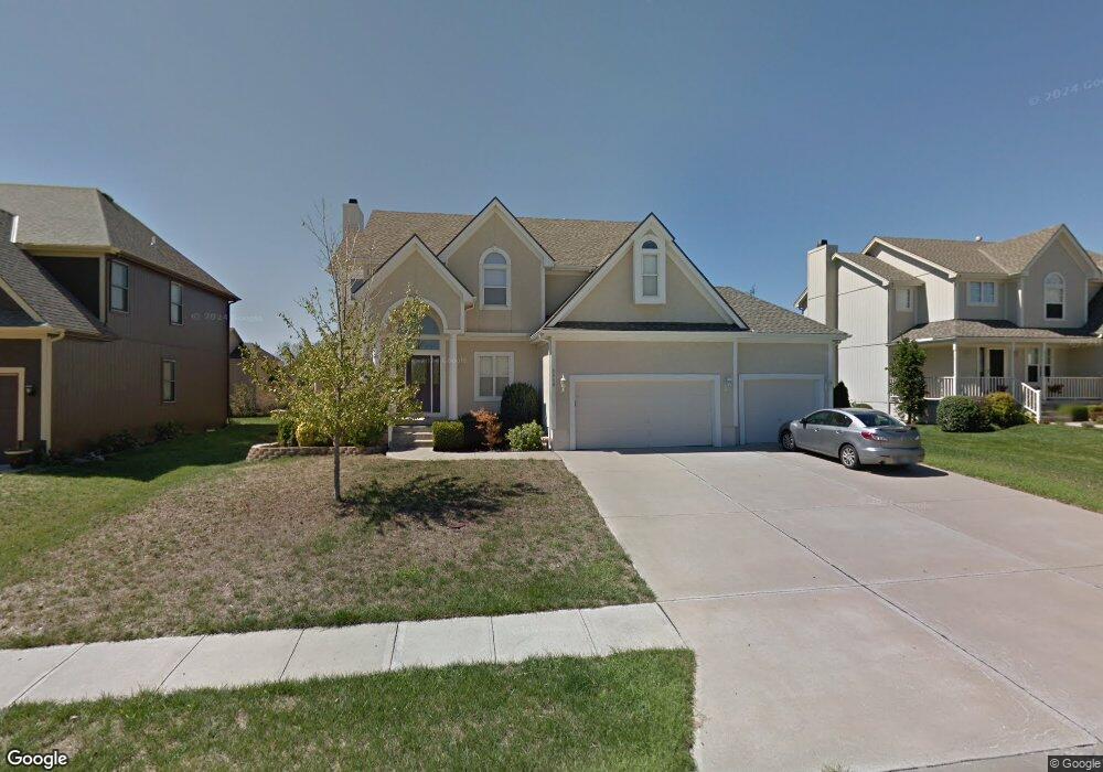 3820 SW Boulder Dr, Lees Summit, MO 64082 - photo 1