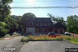24 Rutledge Rd, Valhalla, NY 10595